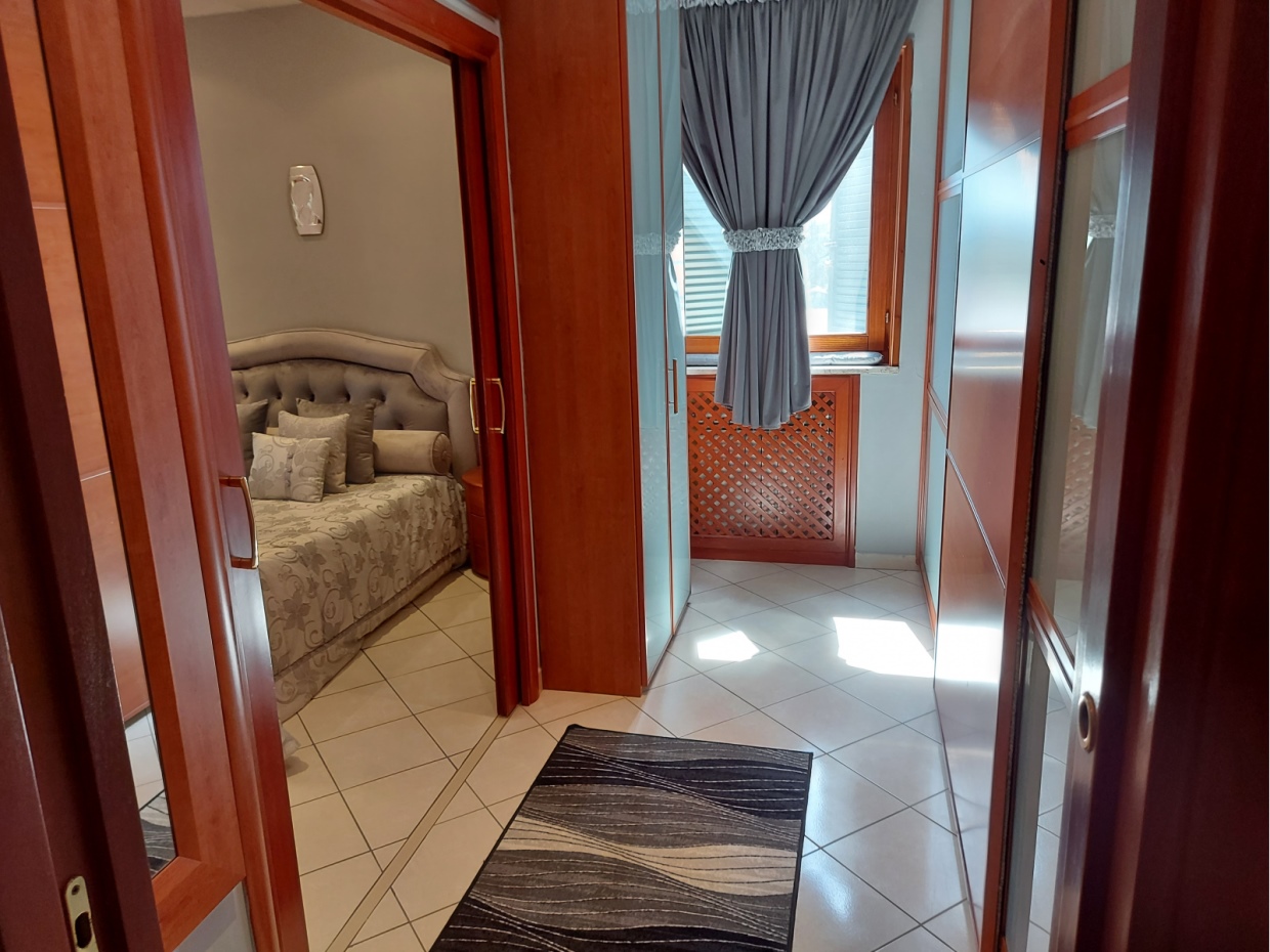 2 Bed, ApartmentFor Sale, Napoli, Campania