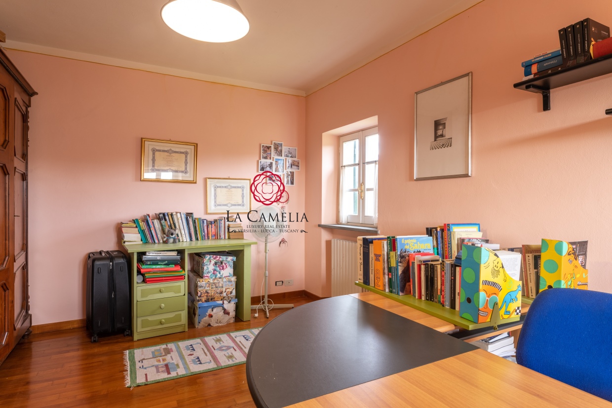 5 Bed, HouseFor Sale, Gragnano, Lucca, Toscana