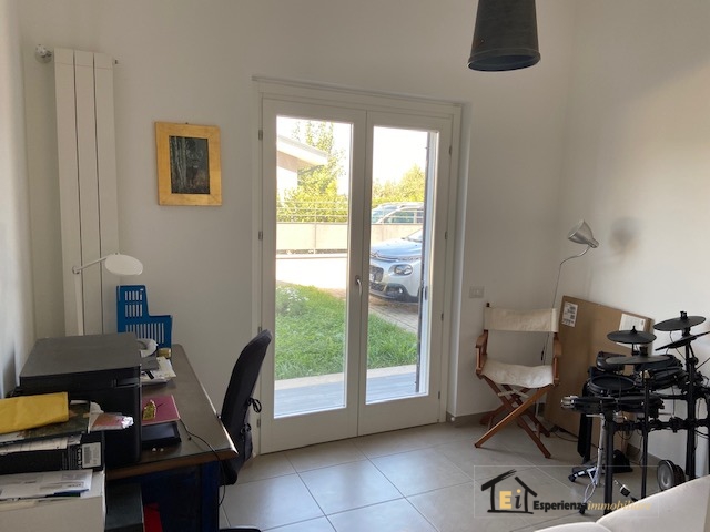 Commercial Property, For Sale Commercial Property, For Sale