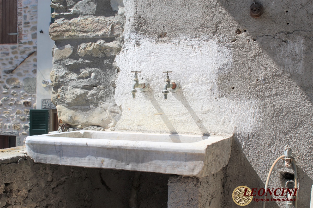 7 Bed, HouseFor Sale, Bagnone, Toscana