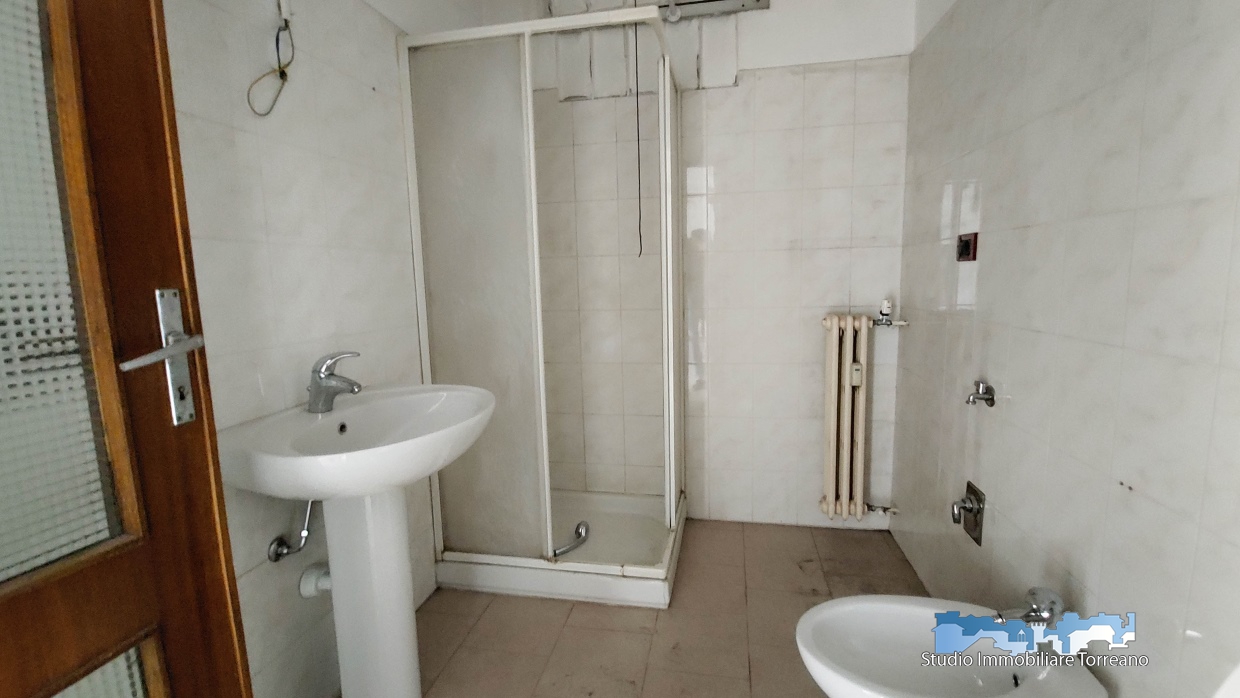 2 Bed, ApartmentFor Sale, Ivrea, Torino, Piemonte