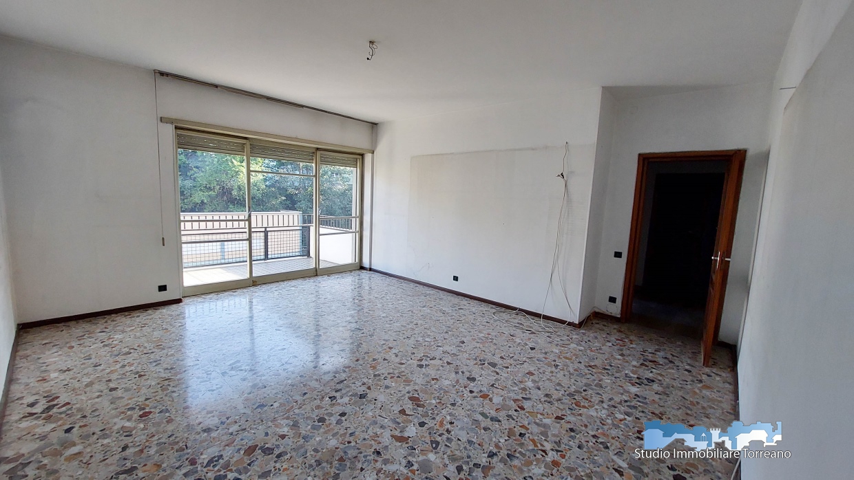 2 Bed, ApartmentFor Sale, Ivrea, Torino, Piemonte