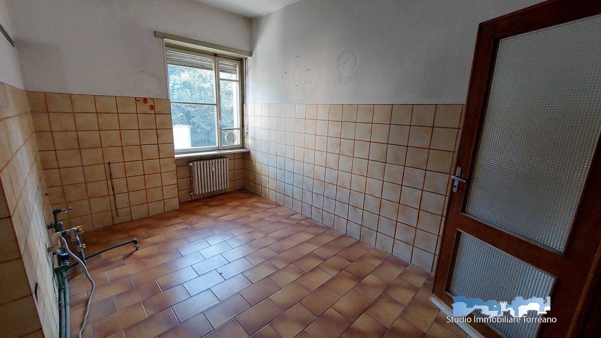 2 Bed, ApartmentFor Sale, Ivrea, Torino, Piemonte