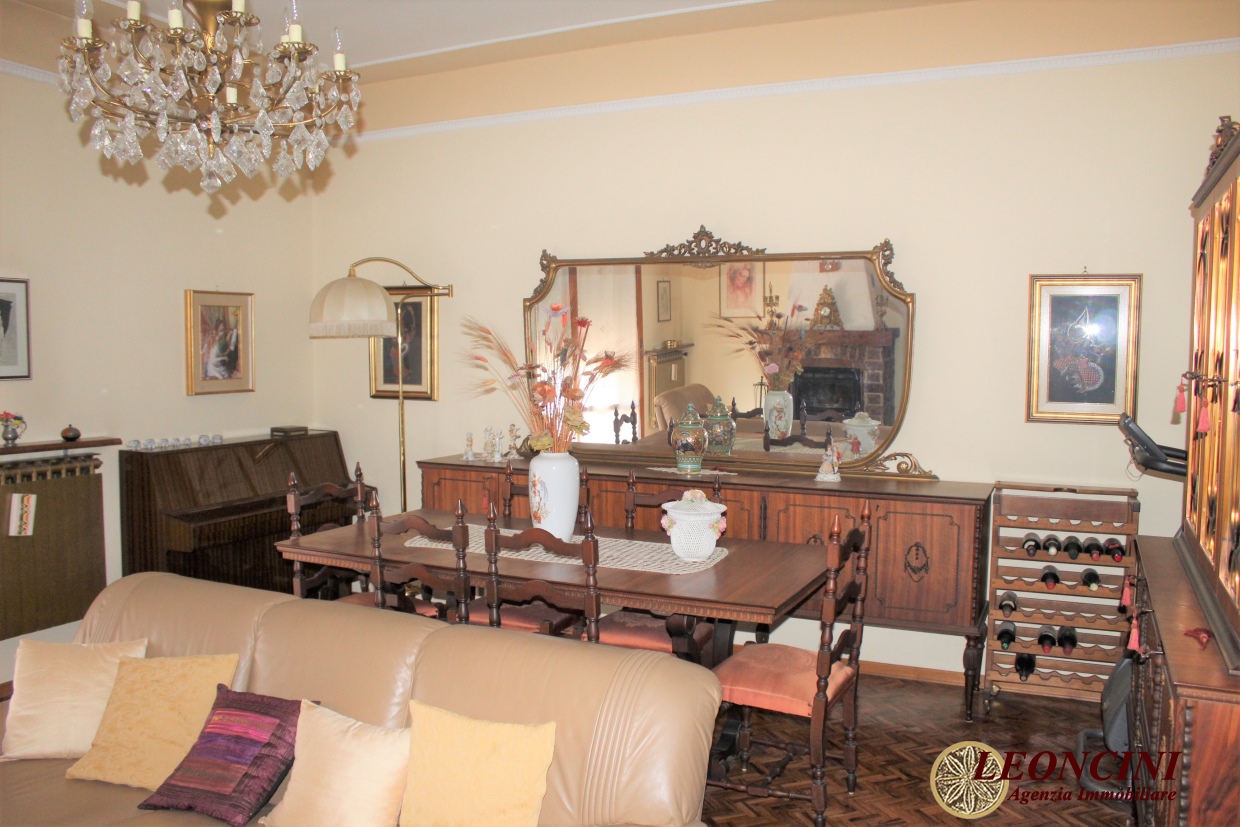 2 Bed, ApartmentFor Sale, Villafranca in Lunigiana, Toscana