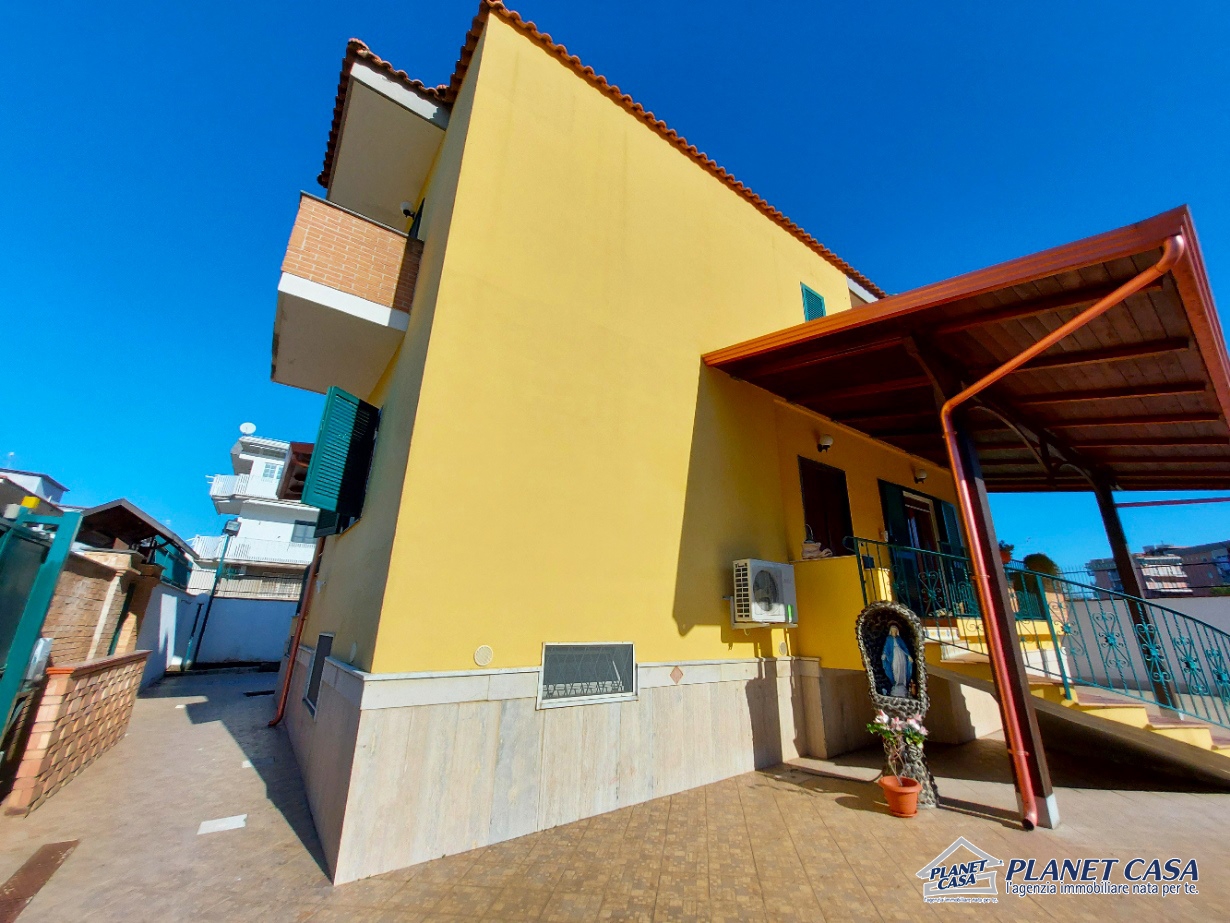 3 Bed, HouseFor Sale, Napoli, Campania 3 Bed, HouseFor Sale, Napoli, Campania
