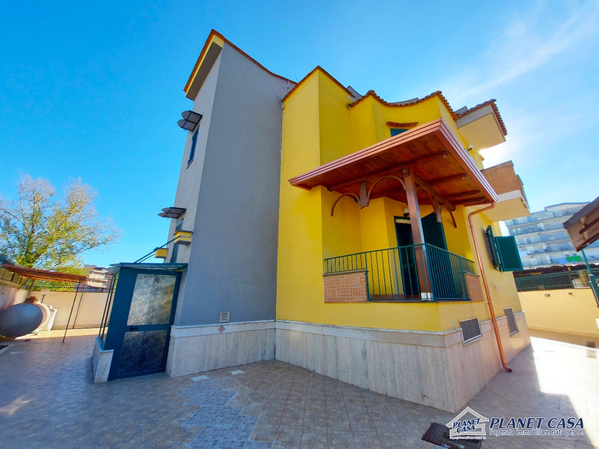 3 Bed, HouseFor Sale, Napoli, Campania 3 Bed, HouseFor Sale, Napoli, Campania