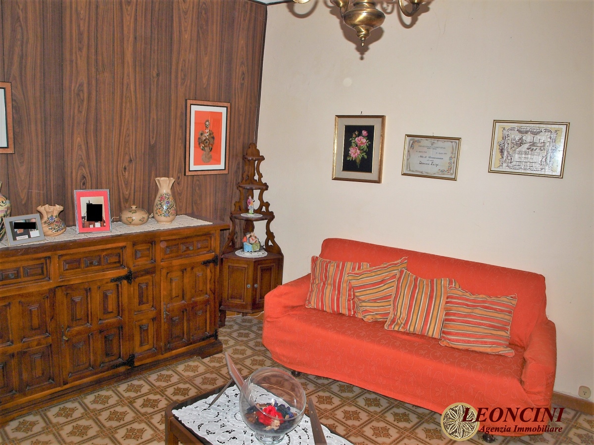 2 Bed, HouseFor Sale, Vico, Toscana