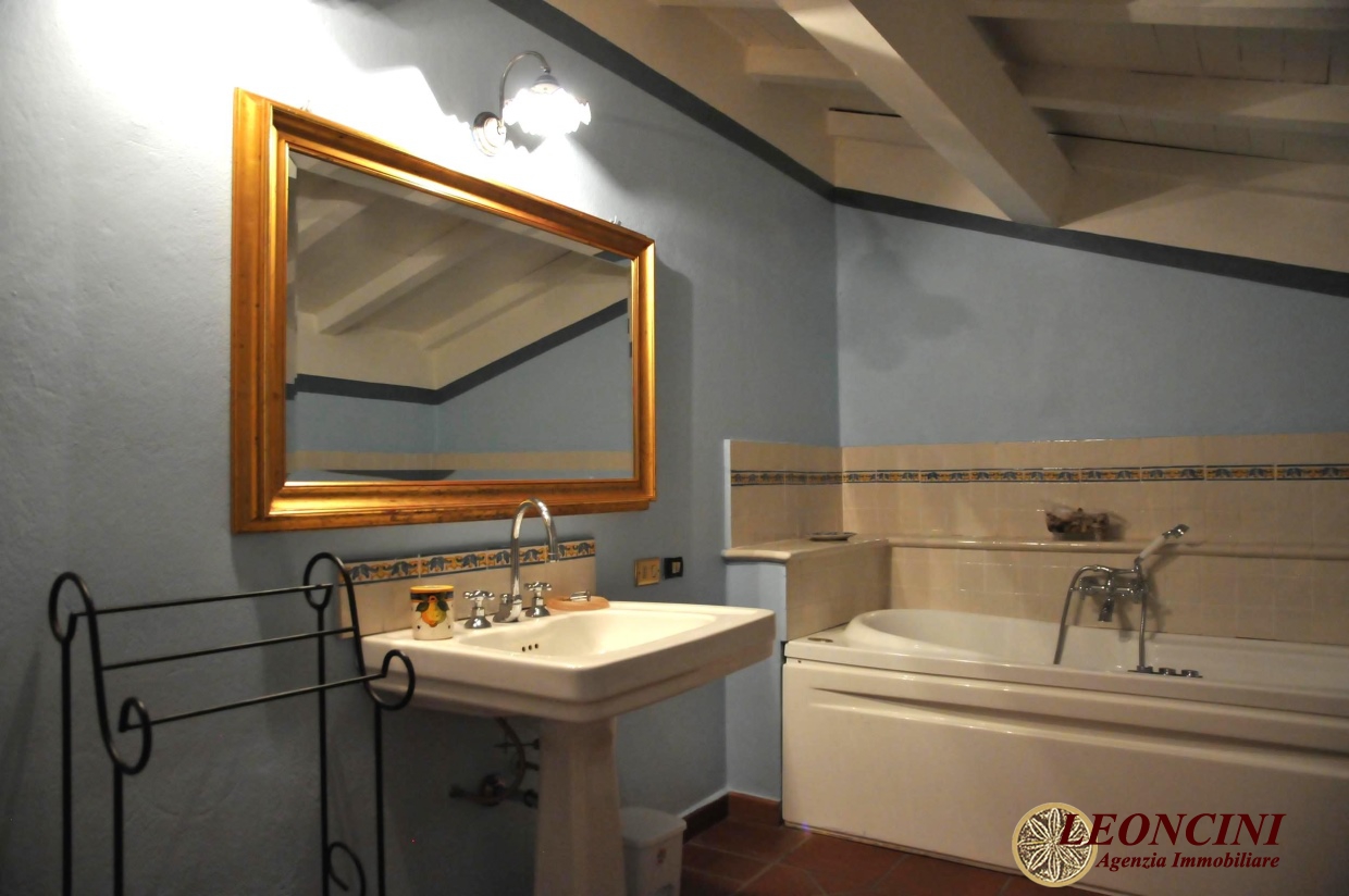 4 Bed, HouseFor Sale, Villafranca in Lunigiana, Toscana 4 Bed, HouseFor Sale, Villafranca in Lunigiana, Toscana