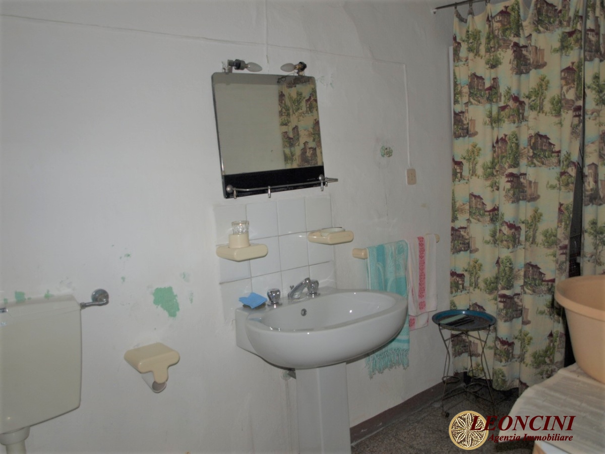 3 Bed, ApartmentFor Sale, Bagnone, Toscana