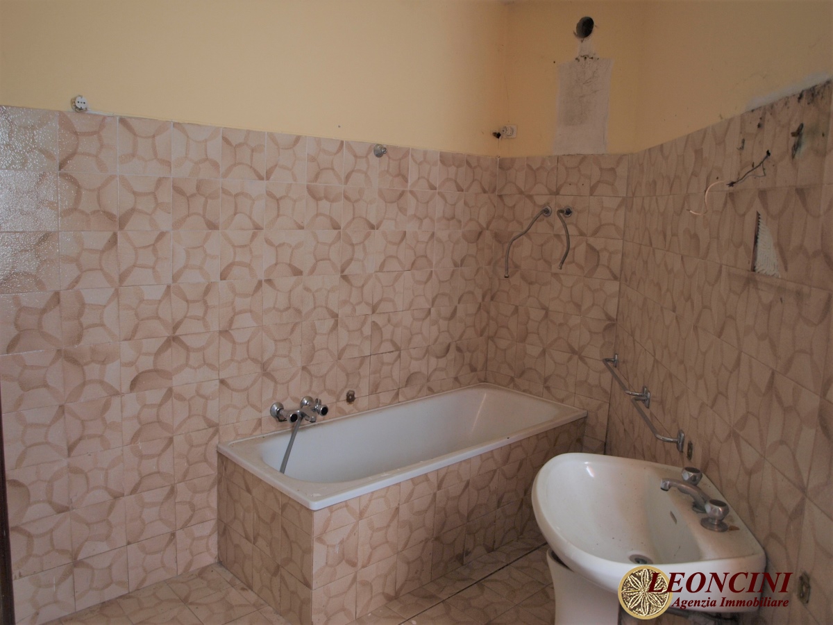 2 Bed, HouseFor Sale, Filattiera, Toscana