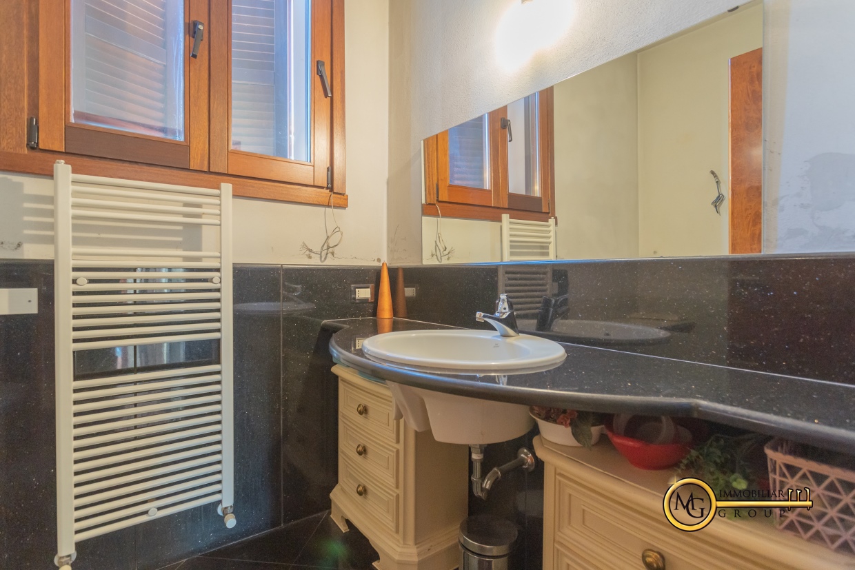 6 Bed, HouseFor Sale, Milano, Lombardia 6 Bed, HouseFor Sale, Milano, Lombardia