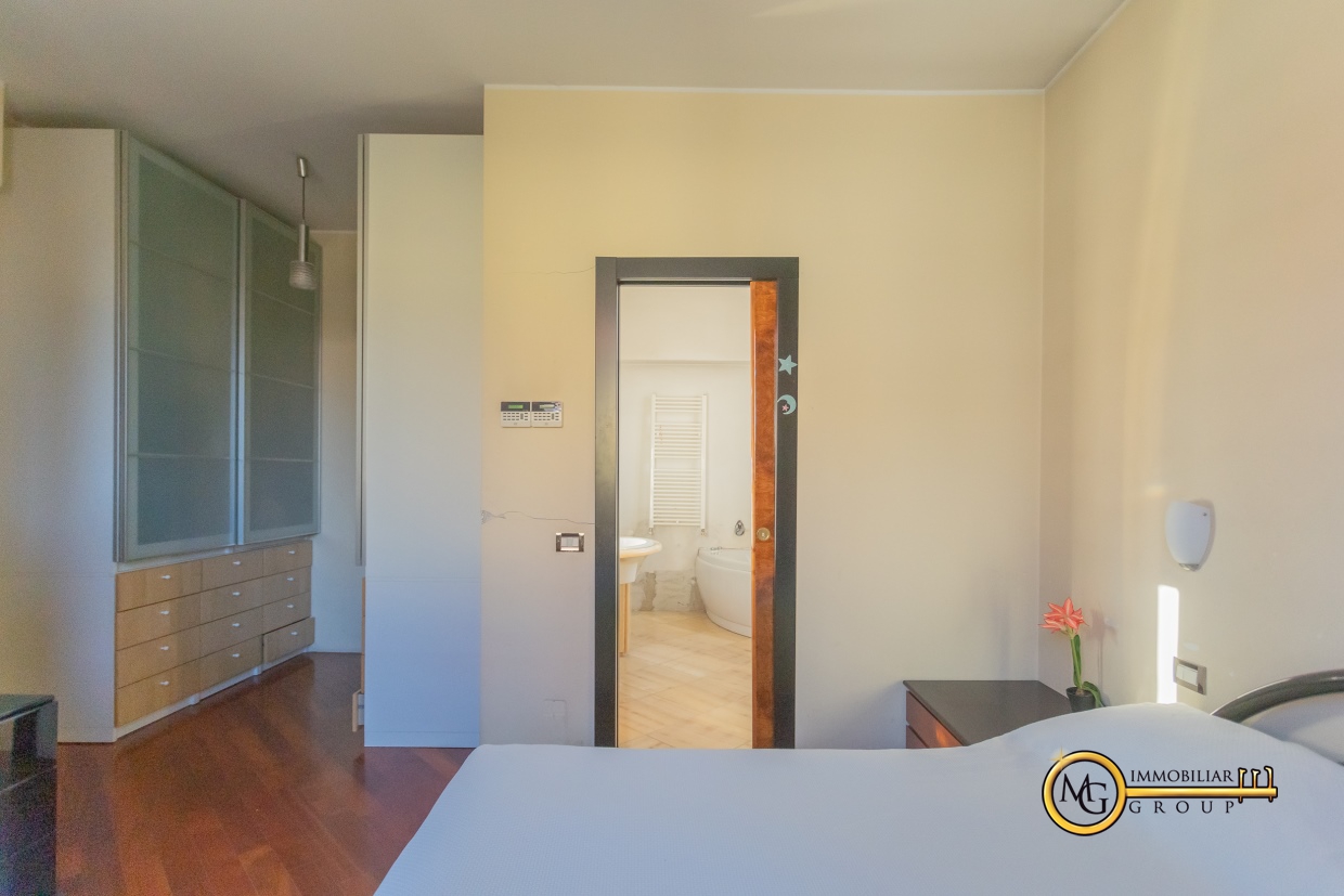 6 Bed, HouseFor Sale, Milano, Lombardia 6 Bed, HouseFor Sale, Milano, Lombardia