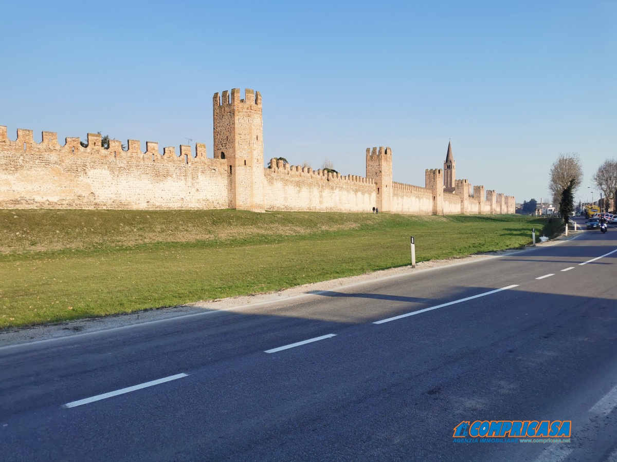 Commercial Property, For Sale