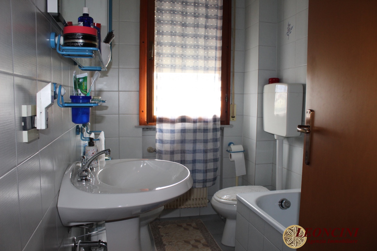 2 Bed, ApartmentFor Sale, Villafranca in Lunigiana, Toscana