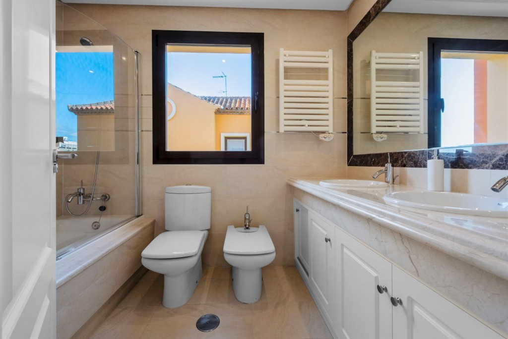 3 Bed, 4 Bath, HouseFor Sale, Casares, Malaga 3 Bed, 4 Bath, HouseFor Sale, Casares, Malaga