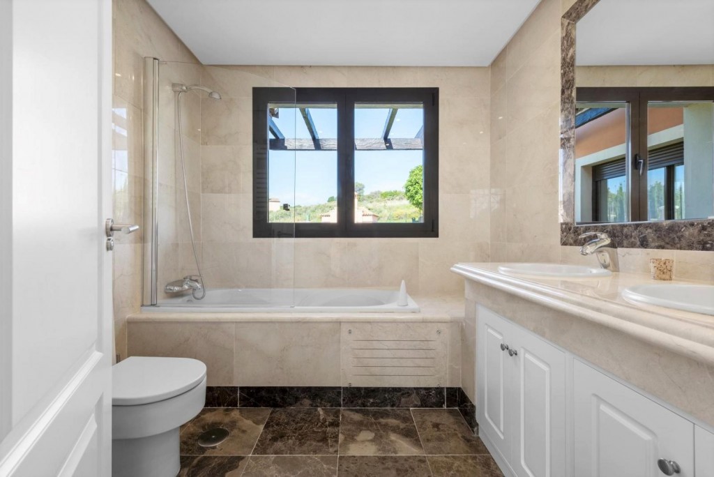 3 Bed, 4 Bath, HouseFor Sale, Casares, Malaga 3 Bed, 4 Bath, HouseFor Sale, Casares, Malaga