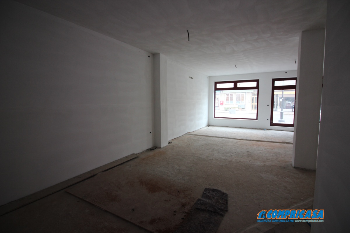 Commercial Property, For Sale