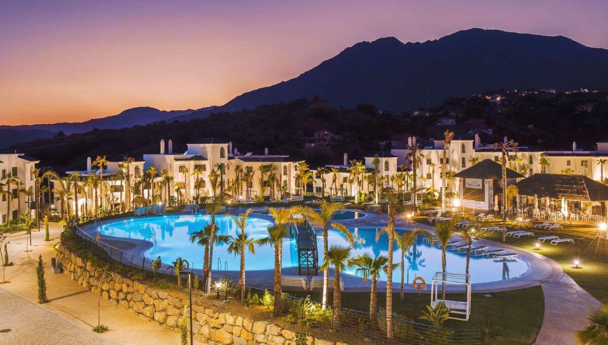 3 Bed, 3 Bath, ApartmentFor Sale, Estepona, Malaga