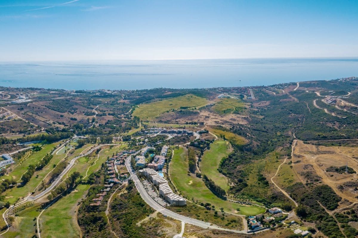 2 Bed, 2 Bath, ApartmentFor Sale, Estepona, Malaga