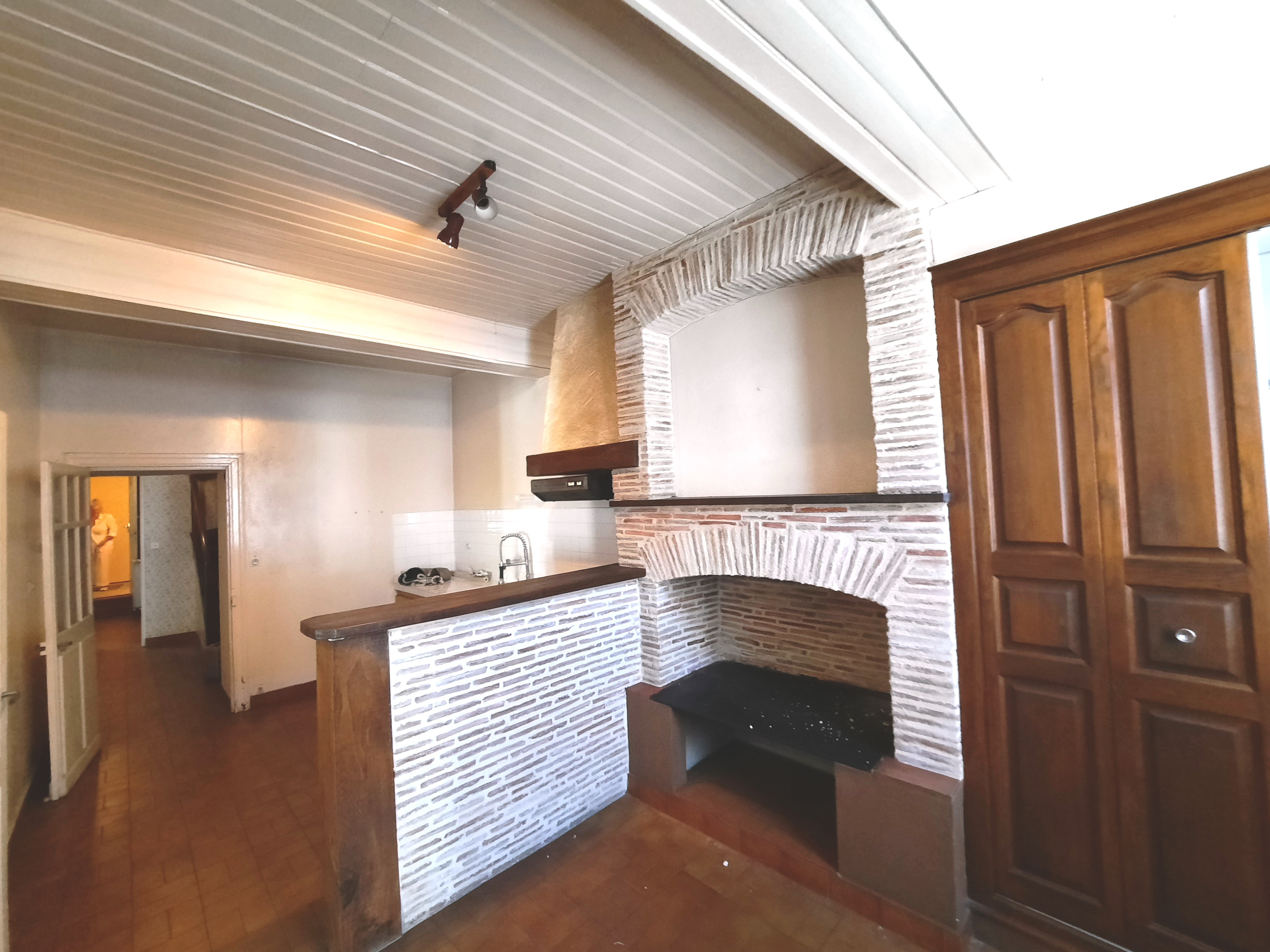 4 Bed, 1 Bath, HouseFor Sale, Ste foy la grande, Gironde, Aquitaine, 33220 4 Bed, 1 Bath, HouseFor Sale, Ste foy la grande, Gironde, Aquitaine, 33220