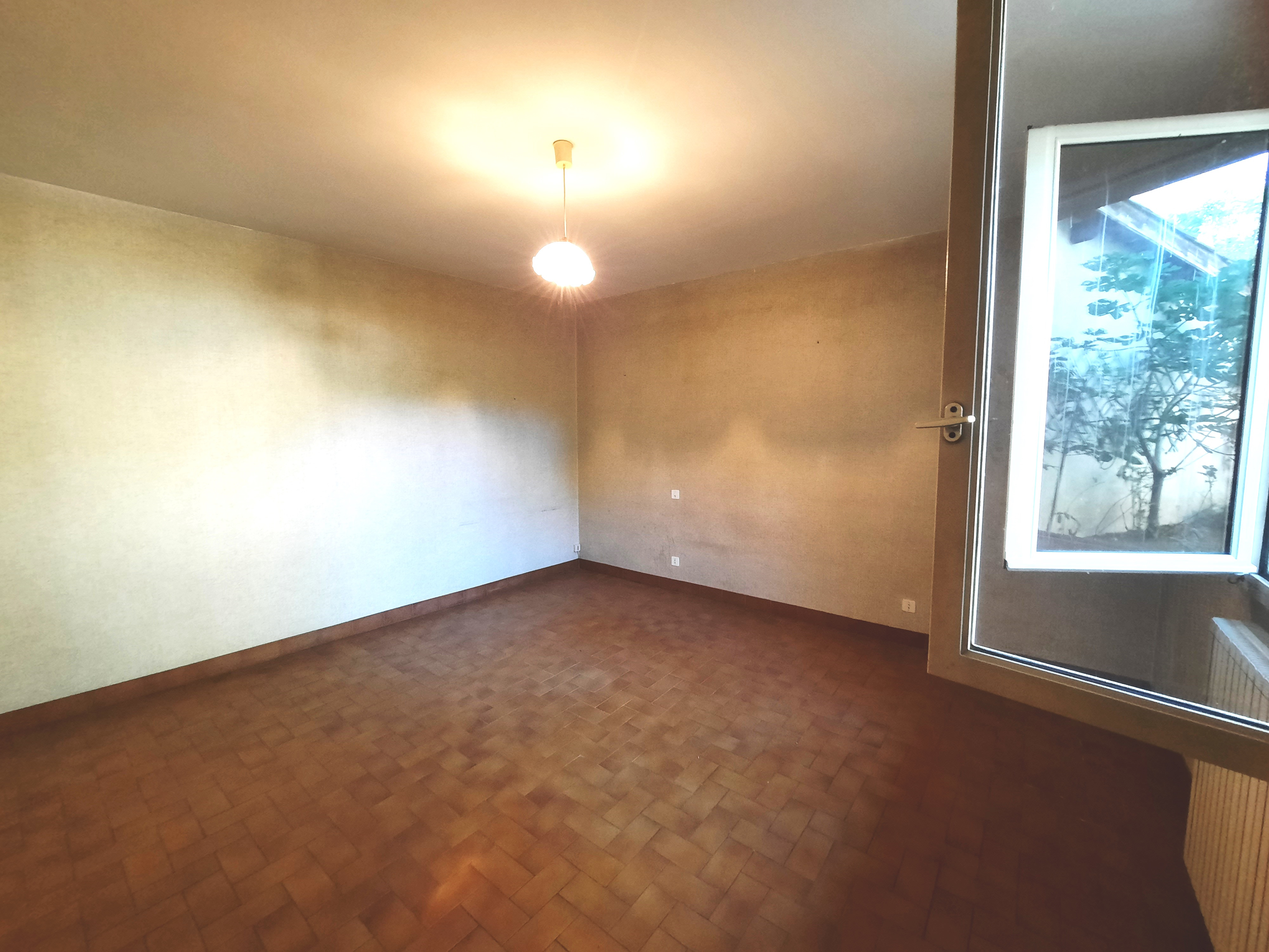 4 Bed, 1 Bath, HouseFor Sale, Ste foy la grande, Gironde, Aquitaine, 33220 4 Bed, 1 Bath, HouseFor Sale, Ste foy la grande, Gironde, Aquitaine, 33220