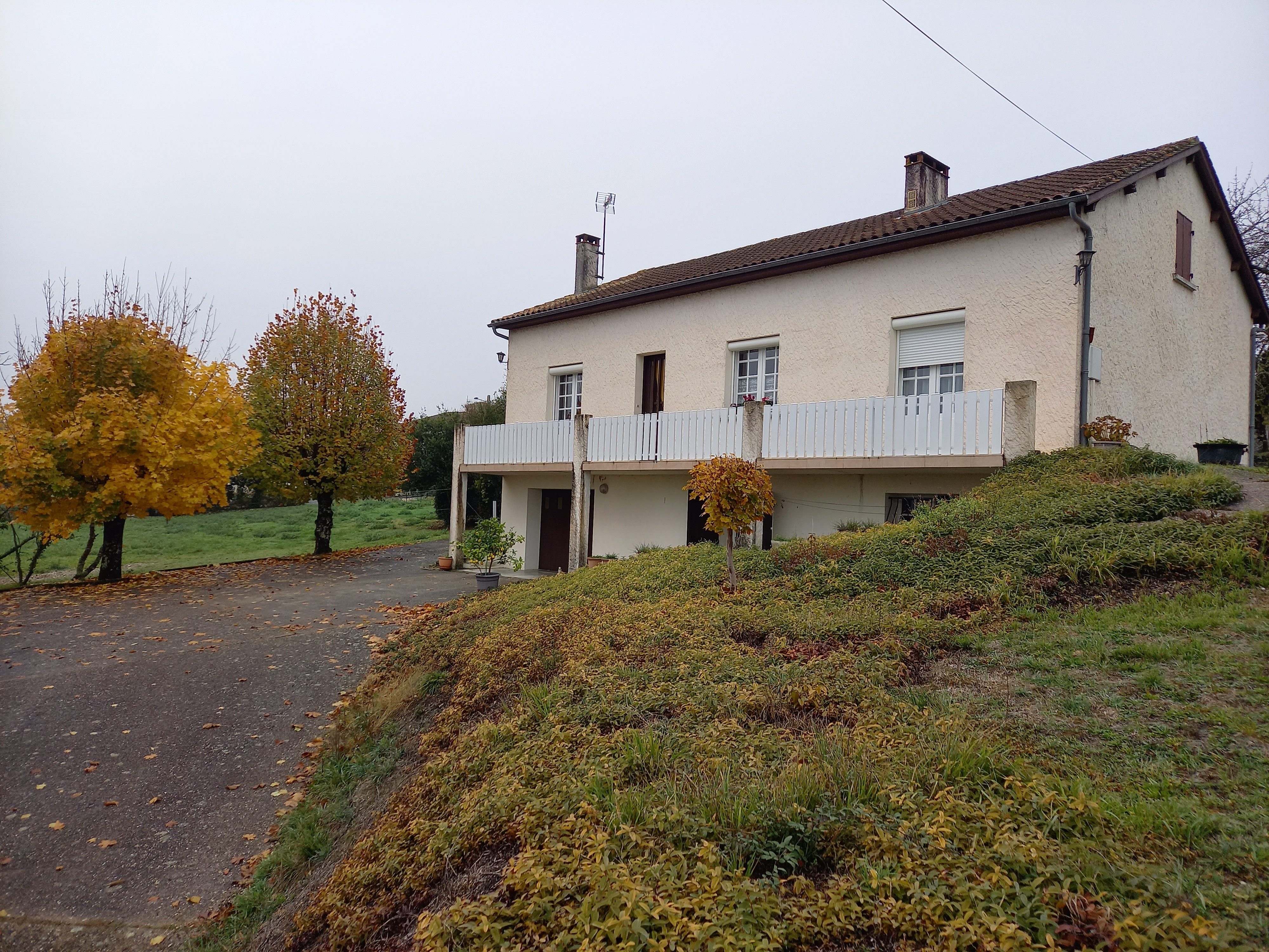 3 Bed, 1 Bath, HouseFor Sale, Castillonnes, Lot-et-Garonne, Aquitaine, 47330