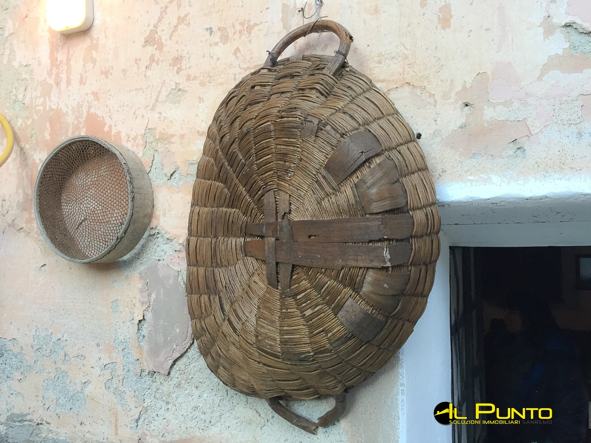 3 Bed, ApartmentFor Sale, Castel Vittorio, Imperia, Liguria