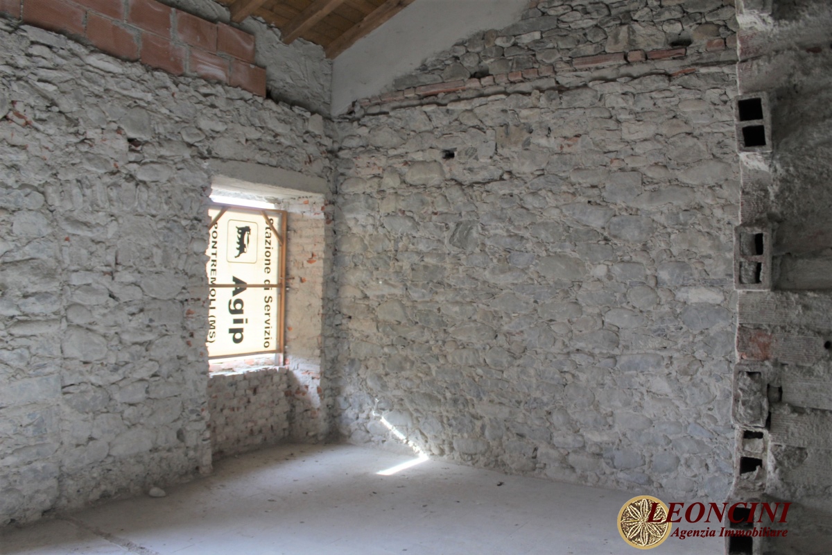 4 Bed, HouseFor Sale, Filattiera, Toscana 4 Bed, HouseFor Sale, Filattiera, Toscana