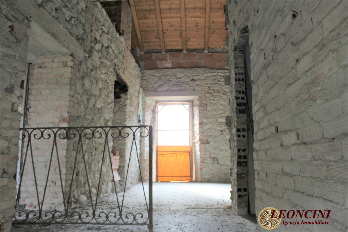 4 Bed, HouseFor Sale, Filattiera, Toscana 4 Bed, HouseFor Sale, Filattiera, Toscana