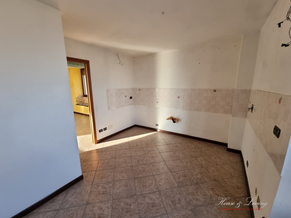 2 Bed, ApartmentFor Sale, Torino, Piemonte