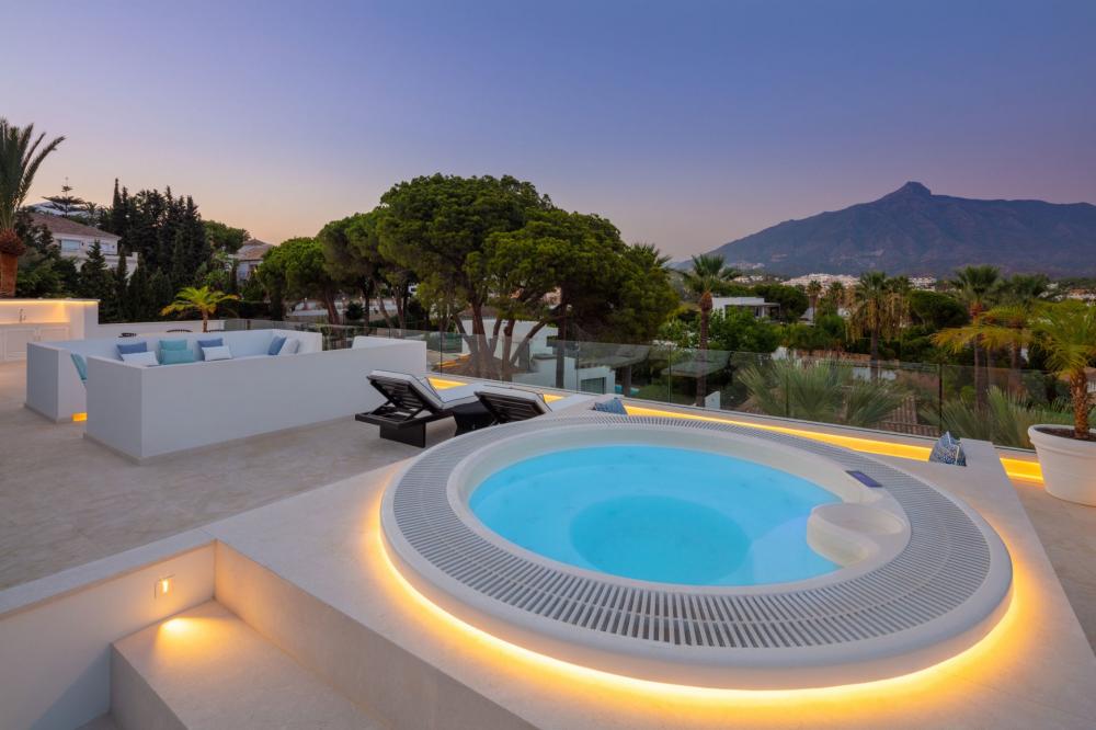 5 Bed, 5 Bath, HouseFor Sale, Nueva Andalucia, Malaga 5 Bed, 5 Bath, HouseFor Sale, Nueva Andalucia, Malaga