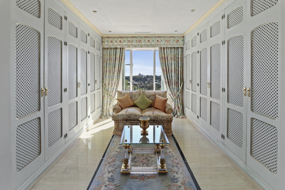 5 Bed, 5 Bath, HouseFor Sale, Benahavis, Malaga