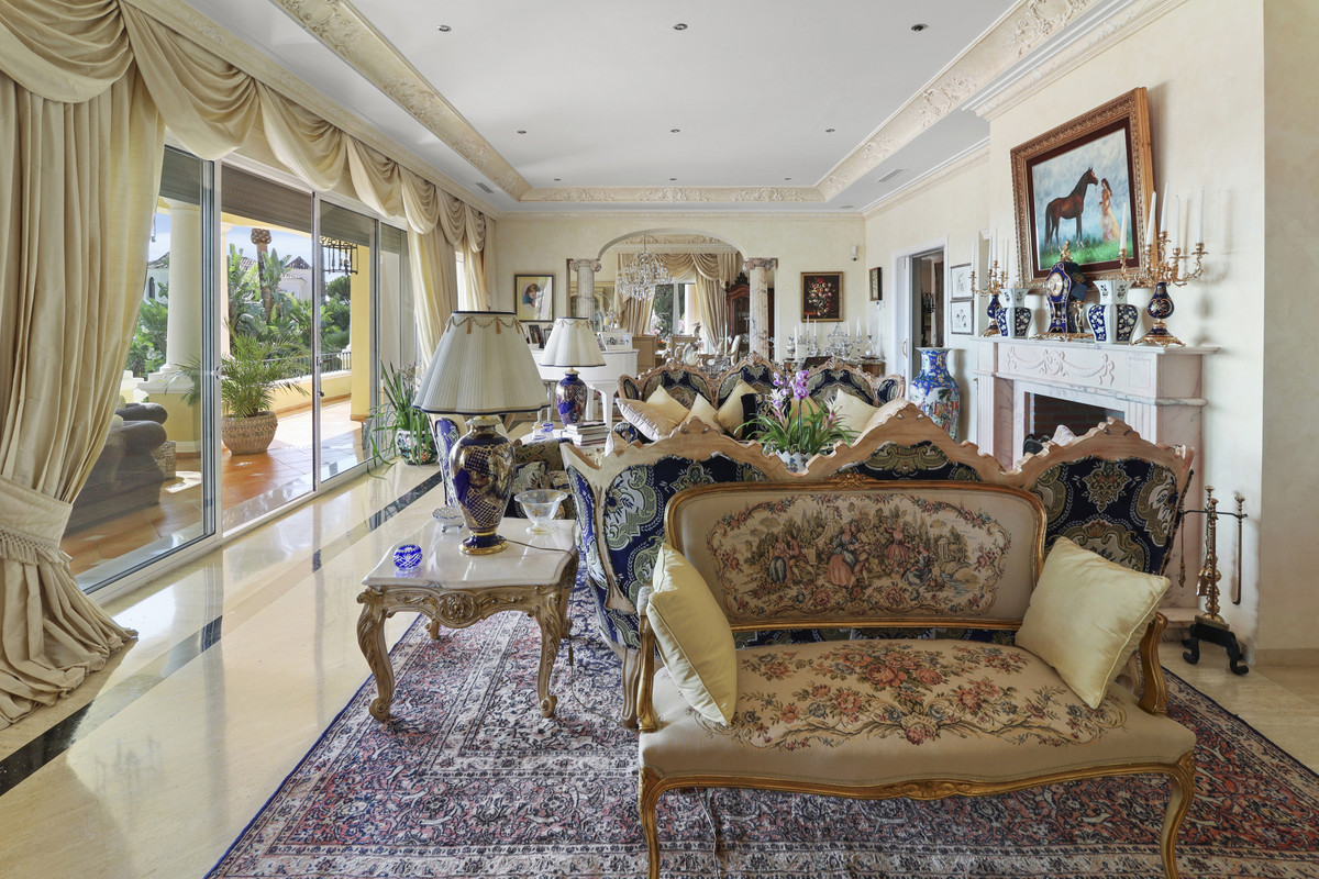 5 Bed, 5 Bath, HouseFor Sale, Benahavis, Malaga