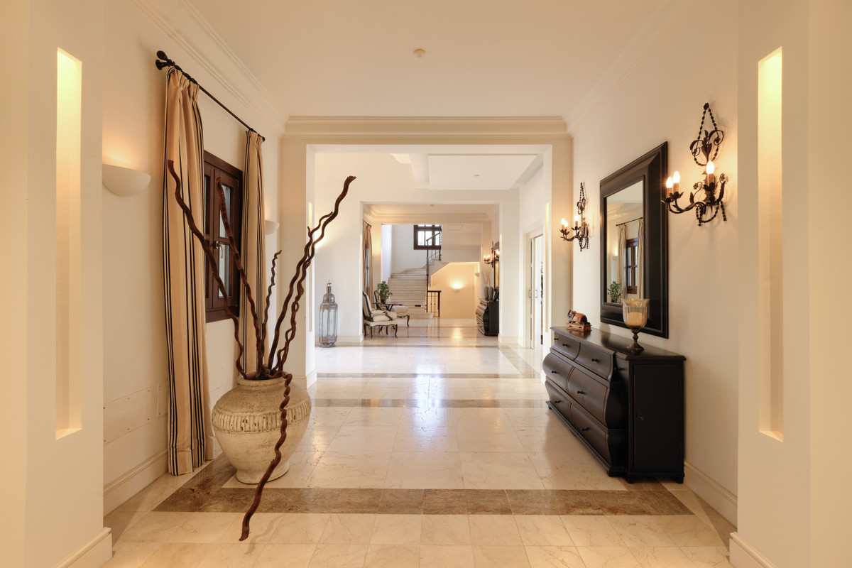 5 Bed, 5 Bath, HouseFor Sale, Marbella, Malaga