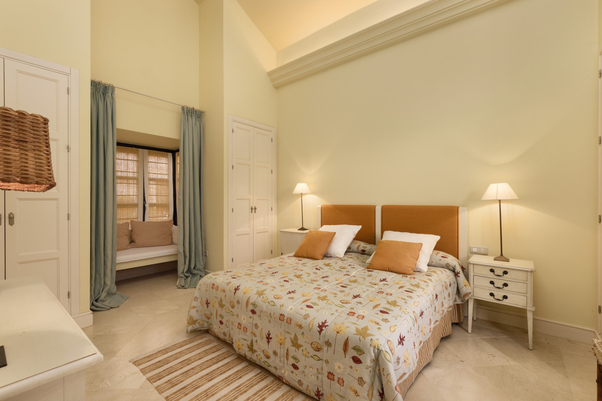 5 Bed, 5 Bath, HouseFor Sale, Marbella, Malaga