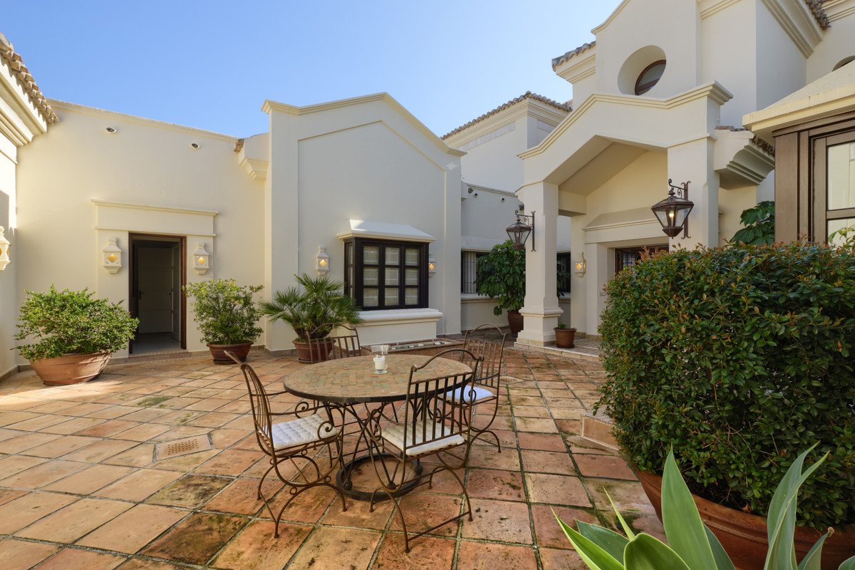 5 Bed, 5 Bath, HouseFor Sale, Marbella, Malaga