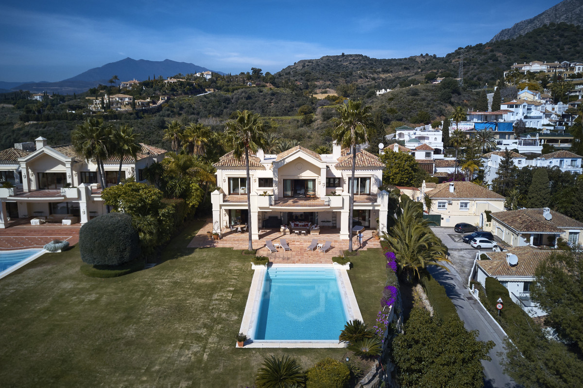 5 Bed, 5 Bath, HouseFor Sale, Marbella, Malaga