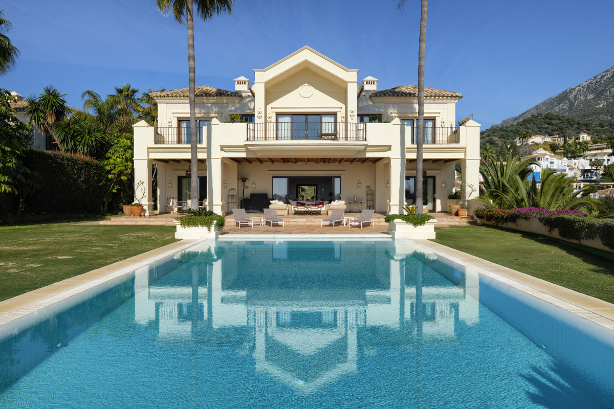5 Bed, 5 Bath, HouseFor Sale, Marbella, Malaga