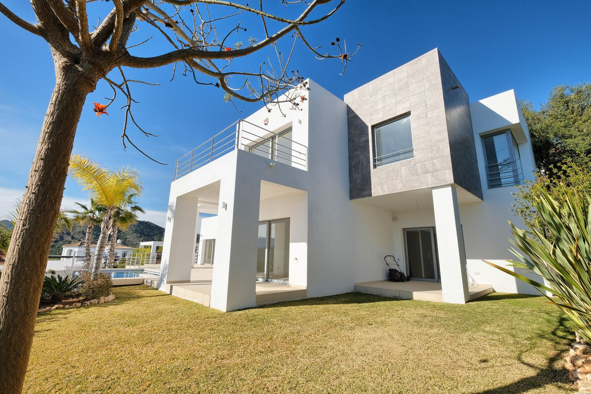 4 Bed, 5 Bath, HouseFor Sale, Benahavis, Malaga 4 Bed, 5 Bath, HouseFor Sale, Benahavis, Malaga