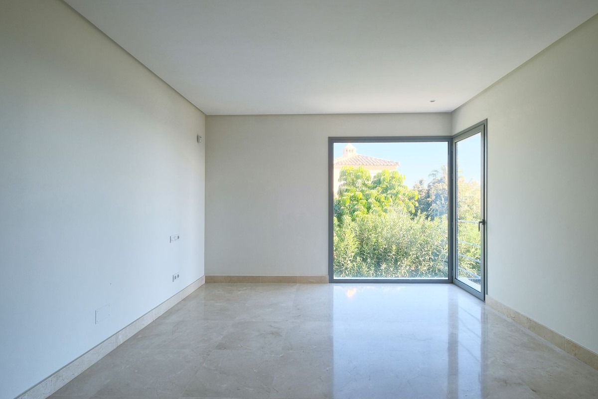 4 Bed, 5 Bath, HouseFor Sale, Benahavis, Malaga 4 Bed, 5 Bath, HouseFor Sale, Benahavis, Malaga