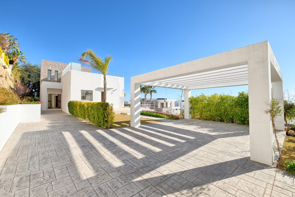 4 Bed, 5 Bath, HouseFor Sale, Benahavis, Malaga 4 Bed, 5 Bath, HouseFor Sale, Benahavis, Malaga