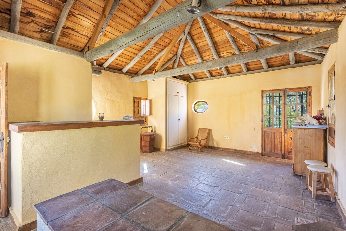 5 Bed, 5 Bath, HouseFor Sale, Benahavis, Malaga 5 Bed, 5 Bath, HouseFor Sale, Benahavis, Malaga