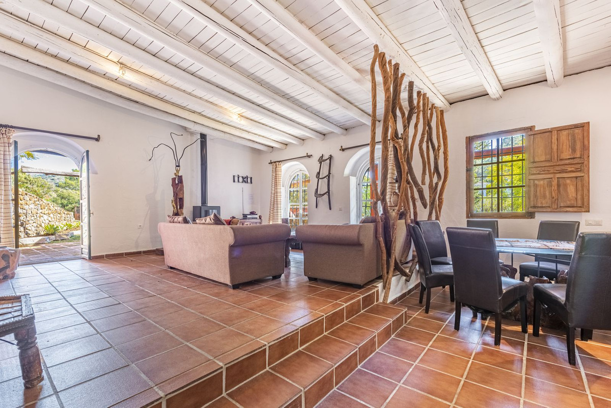 5 Bed, 5 Bath, HouseFor Sale, Benahavis, Malaga 5 Bed, 5 Bath, HouseFor Sale, Benahavis, Malaga