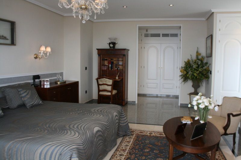 Altea, Alicante, 7 Bedrooms Bedrooms, ,For Sale,A1184 - OPF