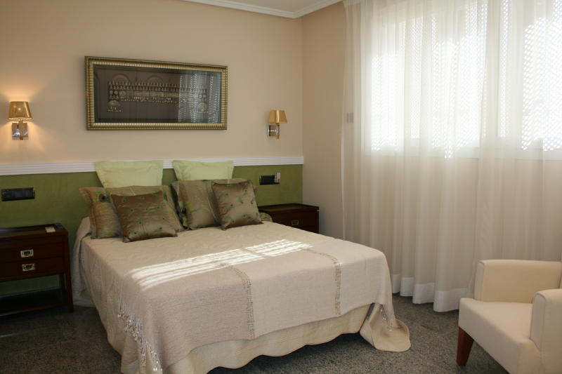 Altea, Alicante, 7 Bedrooms Bedrooms, ,For Sale,A1184 - OPF