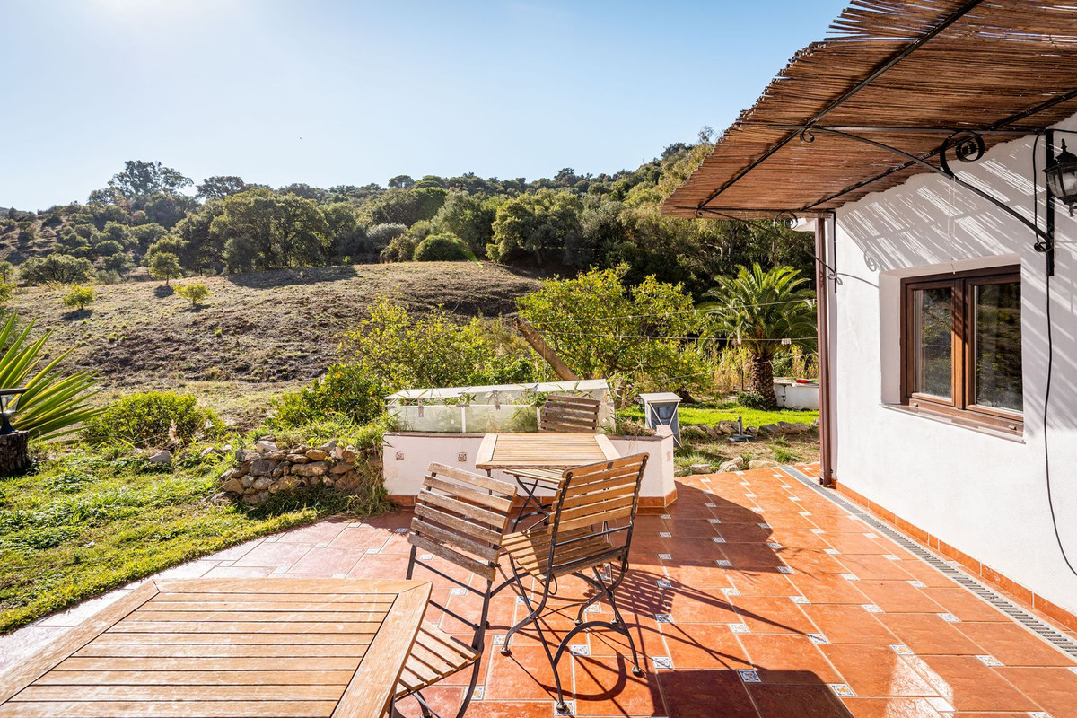 3 Bed, 2 Bath, HouseFor Sale, Casares, Malaga