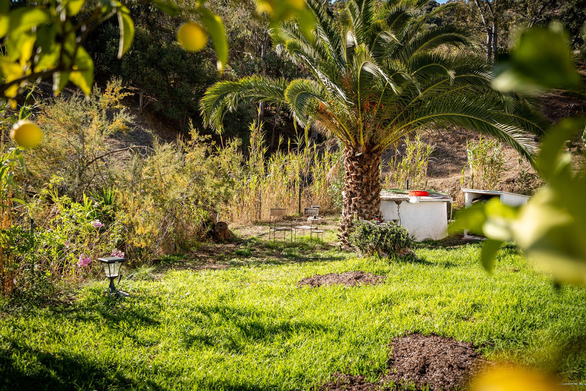 3 Bed, 2 Bath, HouseFor Sale, Casares, Malaga