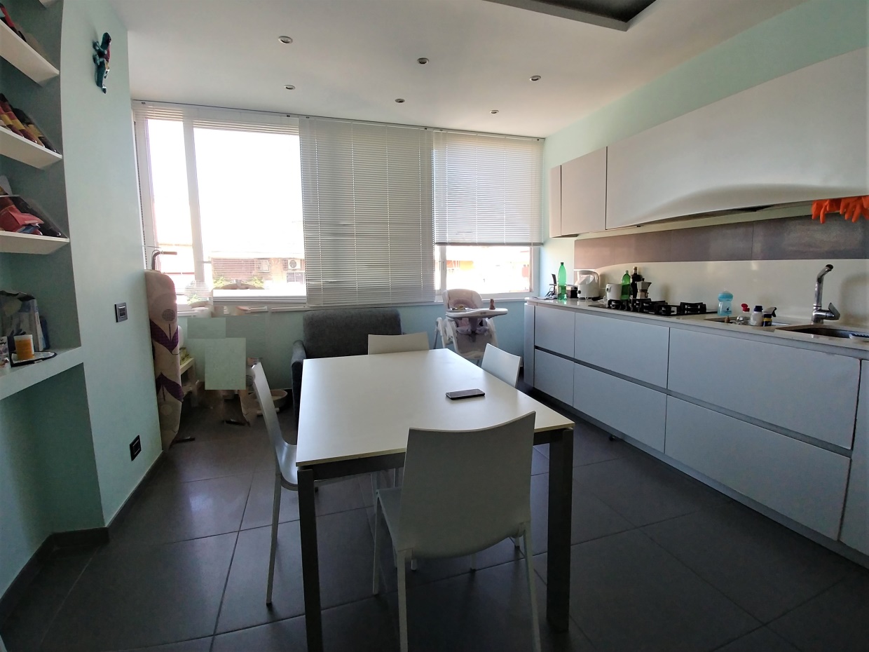 2 Bed, ApartmentFor Sale, Napoli, Campania