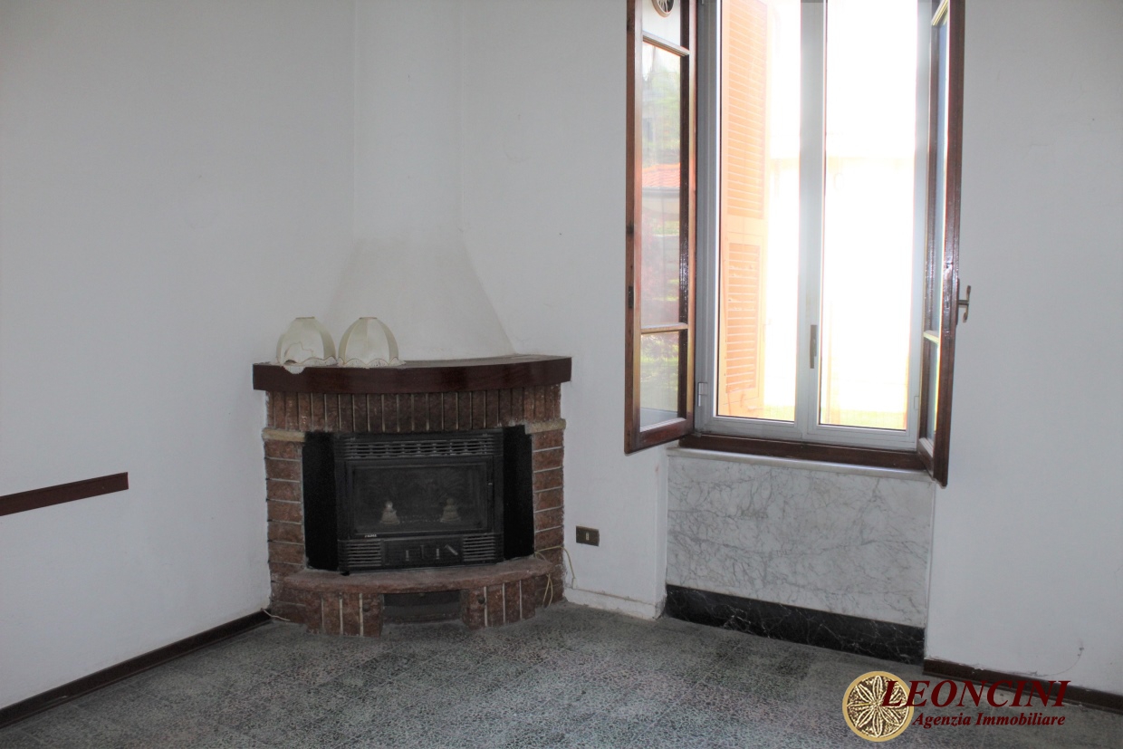 2 Bed, ApartmentFor Sale, Bagnone, Toscana