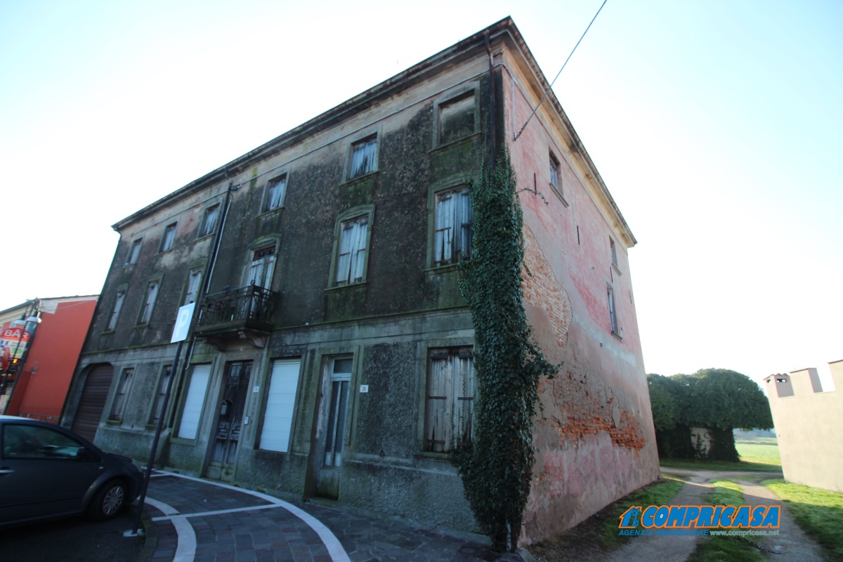 Commercial Property, For Sale